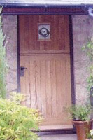 oak stable door closed