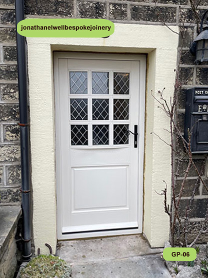 bow fronted panel door RAL 9001 cream