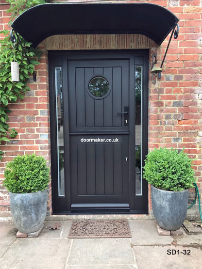 stable door with circular vision light